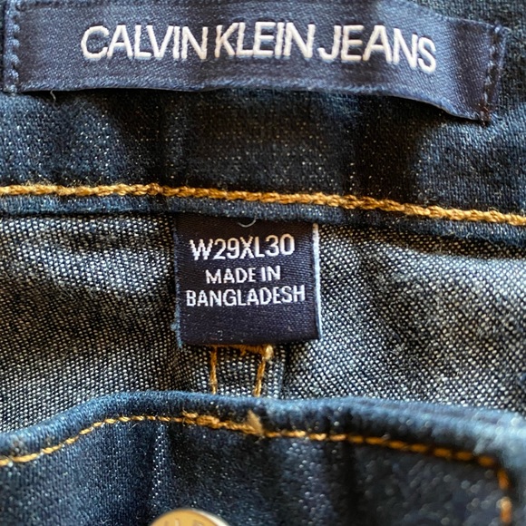 Calvin Klein Jeans - Picture 2 of 6